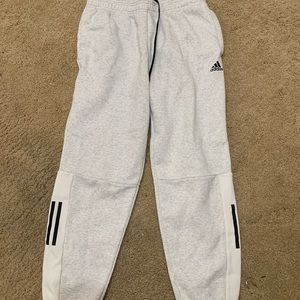 Adidas Men’s Gray Sweatpants